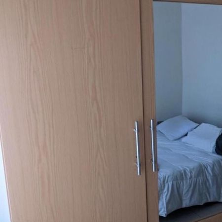 גיסני Ignite Guest House מראה חיצוני תמונה