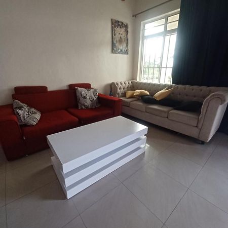 גיסני Ignite Guest House מראה חיצוני תמונה